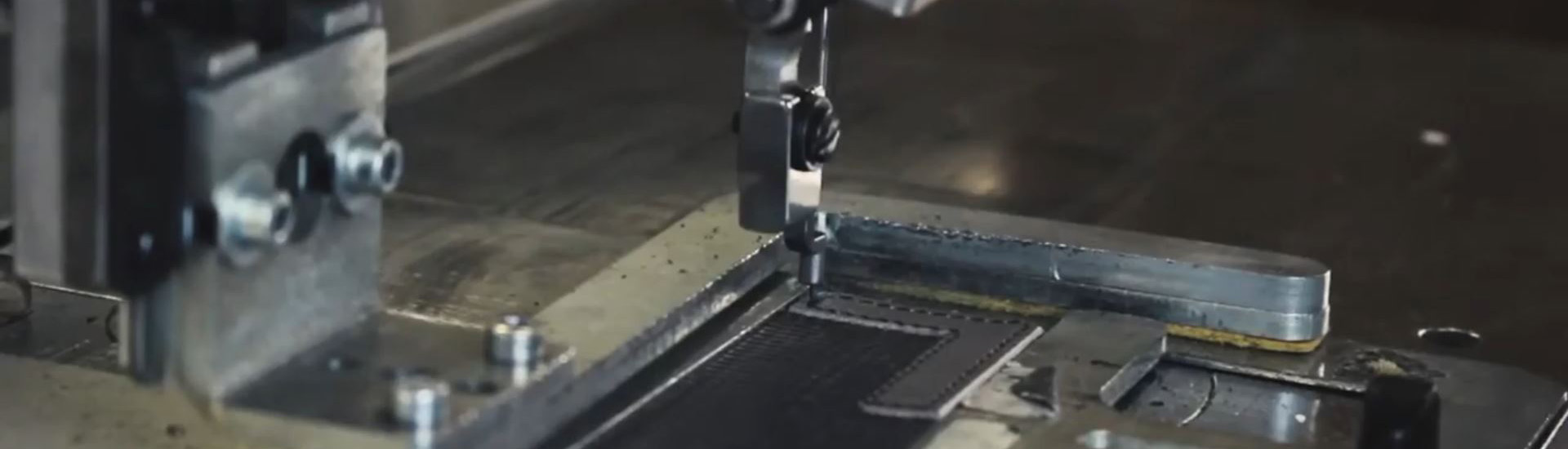 Produzione cinture in pelle Made in Italy – Fase 3
